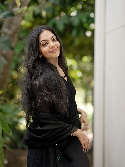 அன்பகம்... அஹானா கிருஷ்ணா!