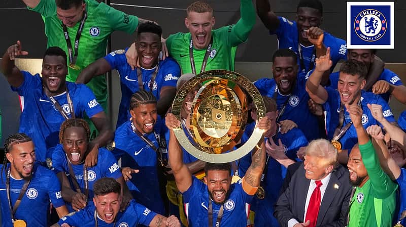 Chelsea teammates with the Club World Cup. With Trump.