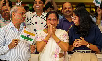 “ஒட்டுமொத்த தேசத்துக்கும் சொந்தமாகிவிட்டார்” - சுபான்ஷு சுக்லாவின் பெற்றோர் ஆனந்த கண்ணீர்!