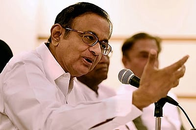 சொந்த வரி வருவாயைப் பெருக்குவதில் தமிழக அரசு மேலும் கவனம் செலுத்த வேண்டும்: ப.சிதம்பரம் 