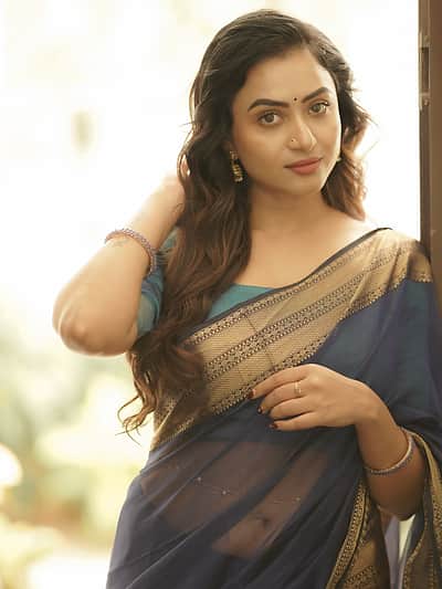கனவே கலையாதே... ஜனனி அசோக்குமார்!