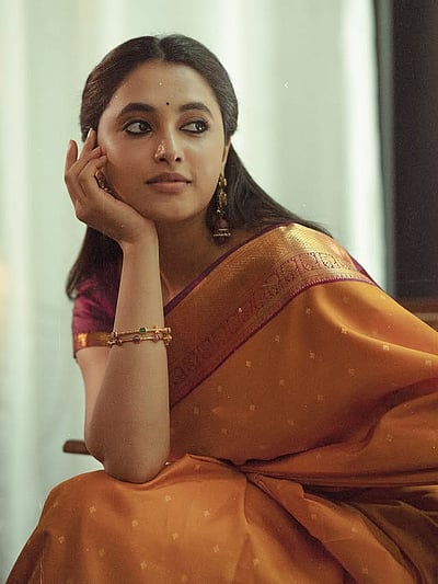 பிறை தேடும் நிலவு.. பிரியங்கா மோகன்! 