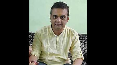 இரு முதல்வா்களைக் கைது செய்த அமலாக்கத் துறை அதிகாரி ராஜிநாமா