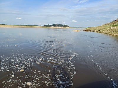 மேட்டூர் அணை நீர்வரத்து 18,610 கன அடியாக நீடிப்பு