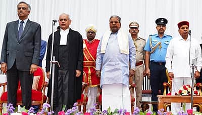 கர்நாடக உயர்நீதிமன்ற தலைமை நீதிபதியாகப் பதவியேற்றார் விபு பக்ரு!
