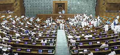 ஆபரேஷன் சிந்தூர்: மக்களவையில் தொடரும் அமளி; பிற்பகல் 2 வரை ஒத்திவைப்பு!