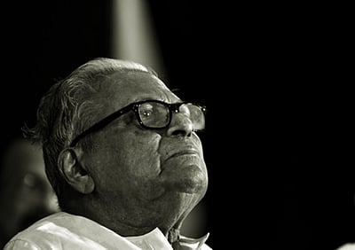 கேரள முன்னாள் முதல்வா் வி.எஸ்.அச்சுதானந்தன்  மறைவு