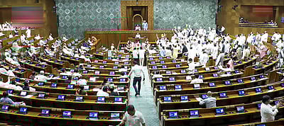 நாடாளுமன்றத்தின் இரு அவைகளும் பகல் 2 வரை ஒத்திவைப்பு!