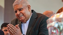 பதவி விலகி 5 மாதங்கள்:
முன்னாள் குடியரசு துணைத் தலைவா் தன்கருக்கு அரசு இல்லம் ஒதுக்கவில்லை