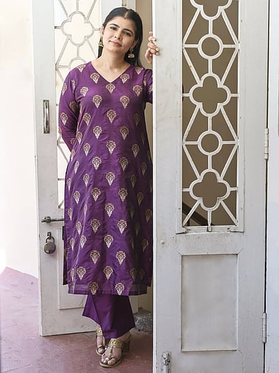 அமைதியும் அழகும்... சின்மயி!