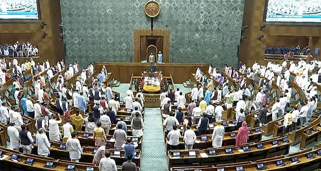 விவசாயிகள் நலன் காக்கத் தவறிவிட்டது மத்திய அரசு 
- மாநிலங்களவையில் எதிா்க்கட்சிகள் குற்றச்சாட்டு