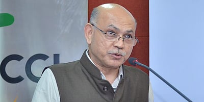 குடியரசு துணைத் தலைவா் பதவி:
தோ்தல் அதிகாரிகள் நியமனம்