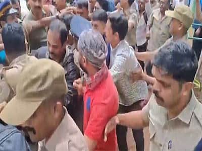 கேரள பாலியல் வன்கொடுமை, கொலைக் குற்றவாளி தப்பியது எப்படி? அதிர்ச்சியில் சிறைத்துறை