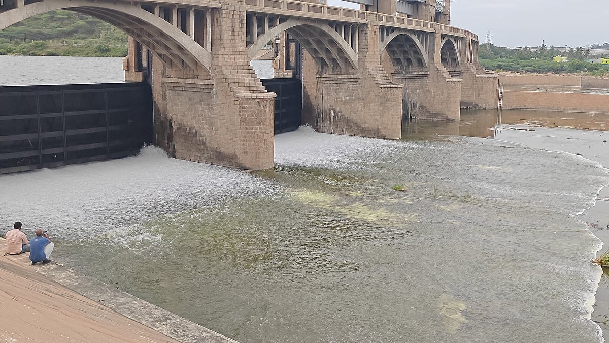 Water release from the Mettur Dam increased to 12,000 cubic feet per second (cusecs).