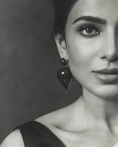 ஒற்றைக் கண் பார்வை... சமந்தா