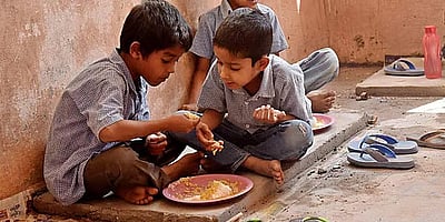 நாடு முழுவதும் 63 மாவட்டங்களில் பாதிக்கும் மேல் குழந்தைகளுக்கு ஊட்டச்சத்து குறைபாடு!