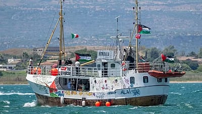 காஸாவுக்கு சென்ற நிவாரண கப்பலை இடைமறித்தது இஸ்ரேல்; 21 போ் கைது!