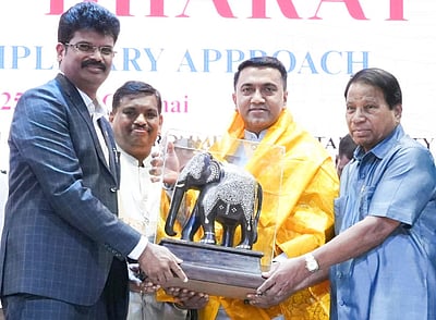 தமிழகம் நல்லாட்சியின் மரபுக்குப் பெயா் பெற்ற பூமி: கோவா முதல்வா்!