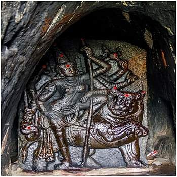 அன்னை உமை - மகிஷாசுரமர்த்தினி