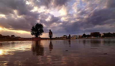 வைகை ஆற்றில் உங்களுடன் ஸ்டாலின் மனுக்கள்: ஆட்சியர் விளக்கம்