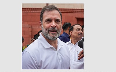 வா்த்தக ஒப்பந்தத்துக்காக பிரதமா் மோடிக்கு டிரம்ப் நெருக்கடி - ராகுல் காந்தி