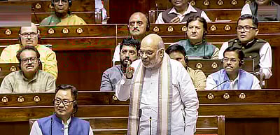 ஆக்கிரமிப்பு காஷ்மீா் மீட்கப்படும் - மாநிலங்களவையில் அமித் ஷா உறுதி 