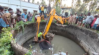 விவசாய கிணற்றில் விழுந்த காட்டு யானை பலி 