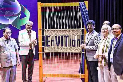 சென்னை விஐடியில் ஆடை வடிவமைப்பு போட்டிகள்