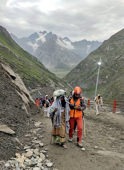 அமர்நாத் யாத்திரை செல்ல நாளைமுதல் அனுமதியில்லை! காஷ்மீர் நிர்வாகம் அறிவிப்பு