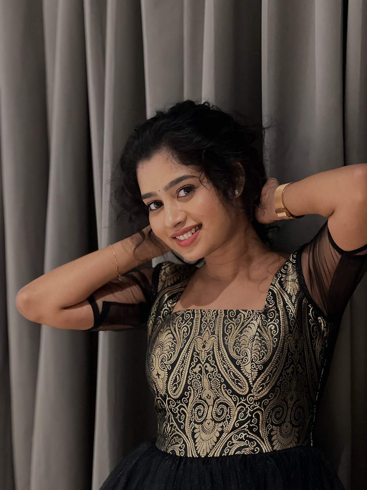 உசுரே நீதானே.... ஜனனி!