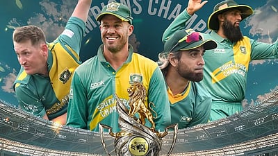 பாகிஸ்தான் பந்துவீச்சை அடித்து நொறுக்கிய ஏபிடி... லெஜெண்ட்ஸ் கோப்பையை வென்றது தெ.ஆ.!