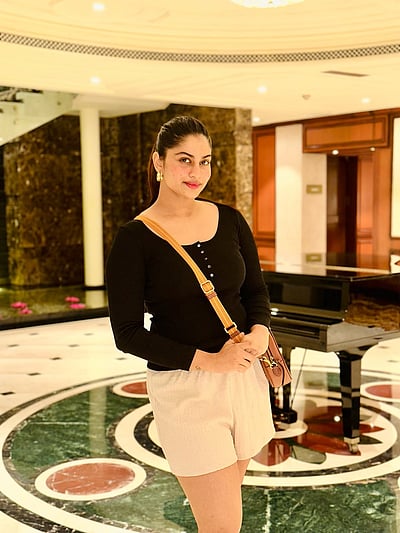 மெழுகு டாலு நீ.... ஷிவானி நாராயணன்!