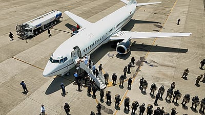 தில்லியில்.. 8 வங்கதேசத்தினர் உள்பட 22 வெளிநாட்டவர் வெளியேற்றம்! 