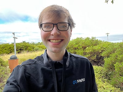 யார் இந்த மத் டெய்ட்கே? 24 வயது செய்யறிவு ஆய்வாளர்! ரூ.2,000 கோடி சம்பளம்!!