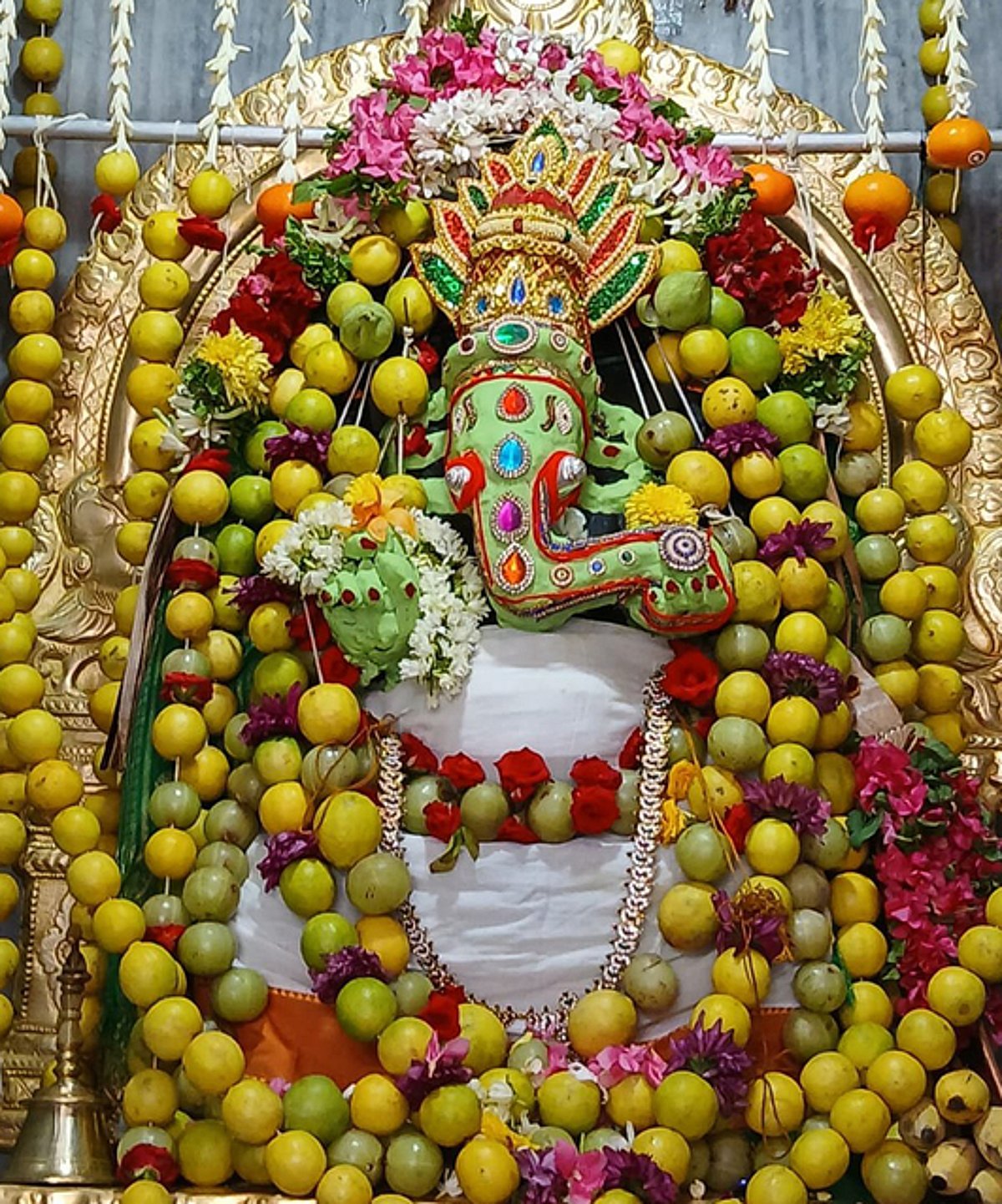 ஆடி வெள்ளி: பழனி, நத்தம் பகுதி
கோயில்களில் சிறப்பு பூஜைகள்