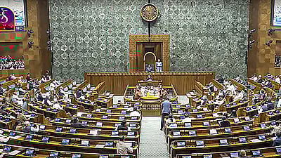 நாடாளுமன்றத்தின் இரு அவைகளும் ஒத்திவைப்பு! நடப்பு கூட்டத்தொடரில் ரூ. 135 கோடி இழப்பு!