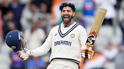 ராகுல் டிராவிட்டின் சாதனையை சமன்செய்த ஜடேஜா; எட்டிப் பிடிக்கும் தூரத்தில் சச்சினின் சாதனை!