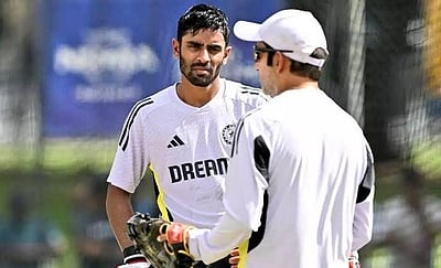 தொடர்ந்து மறுக்கப்படும் வாய்ப்புகள்..! கம்பீரின் வாக்குறுதி பற்றி அபிமன்யு தந்தை பேட்டி!