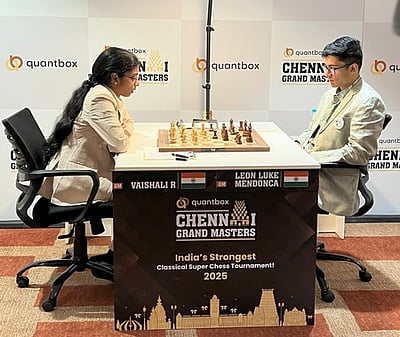 சென்னை கிராண்ட்மாஸ்டா்ஸ்:
3-ஆவது சுற்றில் அா்ஜுன் எரிகைசி, விதித், கீமா், பிரனேஷ் வெற்றி