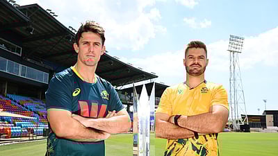 முதல் டி20: ஆஸி. 10 ஓவரில் 88 ரன்கள், 6 விக்கெட்டுகள்!