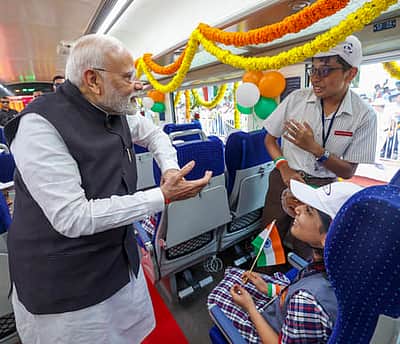 ஆபரேஷன் சிந்தூா் வெற்றியில் இந்திய தொழில்நுட்பம்: பிரதமா் மோடி!