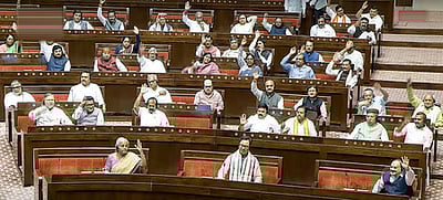 பிகார் வாக்காளா் பட்டியல் விவகாரம்: மாநிலங்களவையில் அமளி