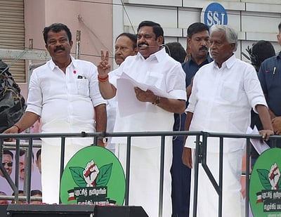 விவசாயிகளுக்கு 24 மணிநேரமும் மும்முனை மின்சாரம்: எடப்பாடி கே.பழனிசாமி