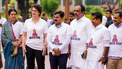 124 வயது.. நாட் அவுட்! எதிர்க்கட்சிகள் குற்றஞ்சாட்டும்  அதிசய பெண் யார்?