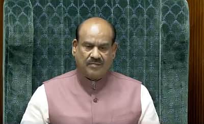 நீதிபதி யஷ்வந்த் வா்மா பதவி நீக்க தீா்மானம் மக்களவையில் ஏற்பு: விசாரிக்க மூவா் குழு அமைப்பு