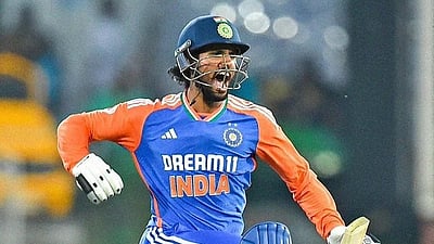 ஐசிசி தரவரிசையில் 2-ஆவது இடத்துக்கு முன்னேறிய திலக் வர்மா!