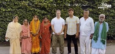 இறந்தவர்களுடன் தேநீர் அருந்தும் வாய்ப்பு தந்த தேர்தல் ஆணையத்துக்கு நன்றி: ராகுல் கிண்டல்!