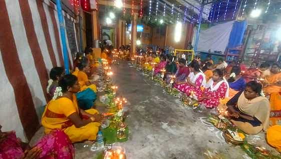 துா்க்கை அம்மன் கோயில் திருவிளக்கு பூஜை