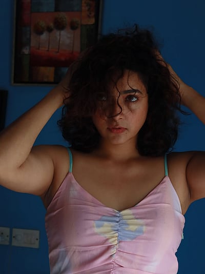 திகட்டாத தேன்... சரண்யா ராமச்சந்திரன்!