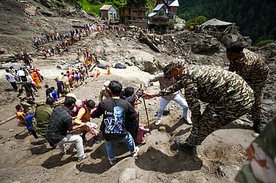 ஜம்மு-காஷ்மீா் மழை-வெள்ளம்: உயிரிழப்பு 60-ஆக உயா்வு: 69 பேரை தேடும் பணி தீவிரம்